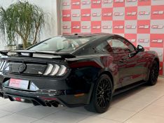 Ford Mustang GT Premium 5.0 V8 2018/2019 PC VEÍCULOS SANTA CRUZ DO SUL / Carros no Vale