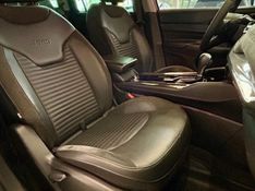 Jeep Commander Limited T270 1.3 TB 2022/2023 PC VEÍCULOS SANTA CRUZ DO SUL / Carros no Vale