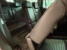 Jeep Commander Limited T270 1.3 TB 2022/2023 PC VEÍCULOS SANTA CRUZ DO SUL / Carros no Vale