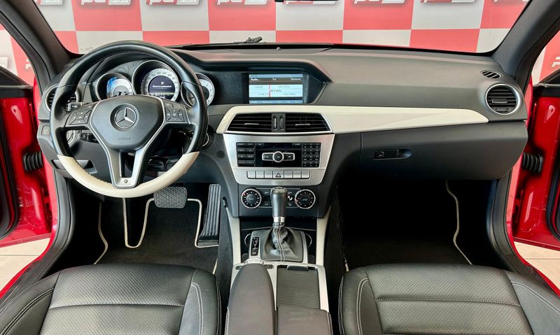 Mercedes-Benz C-180 CGI Coupe Sport 1.6 TB 16V 2012/2013 PC VEÍCULOS SANTA CRUZ DO SUL / Carros no Vale
