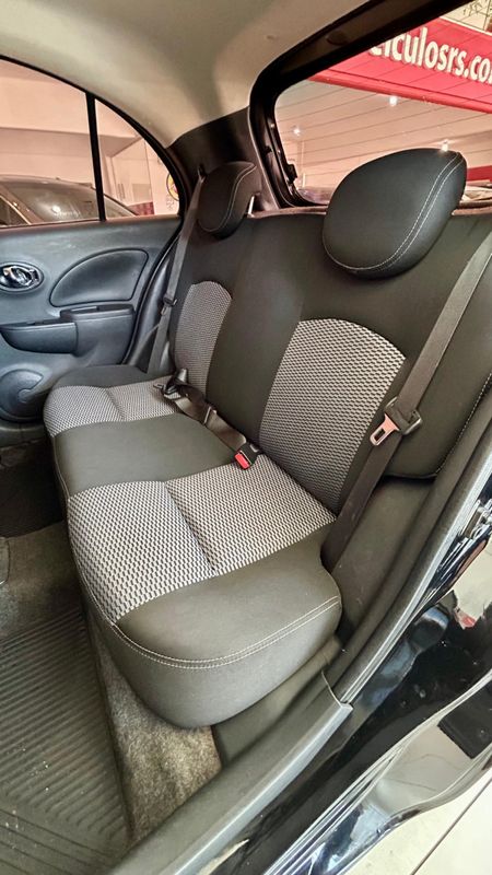 Nissan MARCH SV 1.6 16V FlexStart Mec. 2018/2018 PC VEÍCULOS SANTA CRUZ DO SUL / Carros no Vale