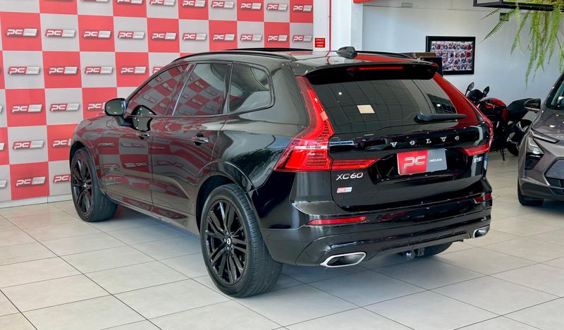 Volvo XC 60 T-5 R-DESIGN 2.0 AWD 2017/2018 PC VEÍCULOS SANTA CRUZ DO SUL / Carros no Vale