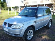 MITSUBISHI PAJERO TR4 2.0 4X2 16V 2013/2014 PREMIUM AUTOMÓVEIS ARROIO DO MEIO / Carros no Vale