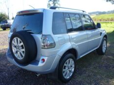 MITSUBISHI PAJERO TR4 2.0 4X2 16V 2013/2014 PREMIUM AUTOMÓVEIS ARROIO DO MEIO / Carros no Vale