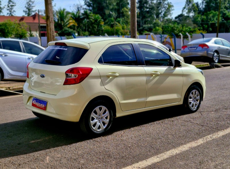 FORD KA 1.0 SE 2015/2015 CRUZEIRO MULTIMARCAS CRUZEIRO DO SUL / Carros no Vale