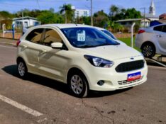 FORD KA 1.0 SE 2015/2015 CRUZEIRO MULTIMARCAS CRUZEIRO DO SUL / Carros no Vale