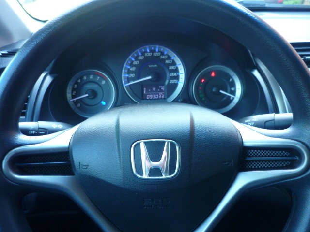 HONDA CITY 1.5 LX 16V FLEX 4P AUTOMÁTICO 2013/2013 PREMIUM AUTOMÓVEIS ARROIO DO MEIO / Carros no Vale