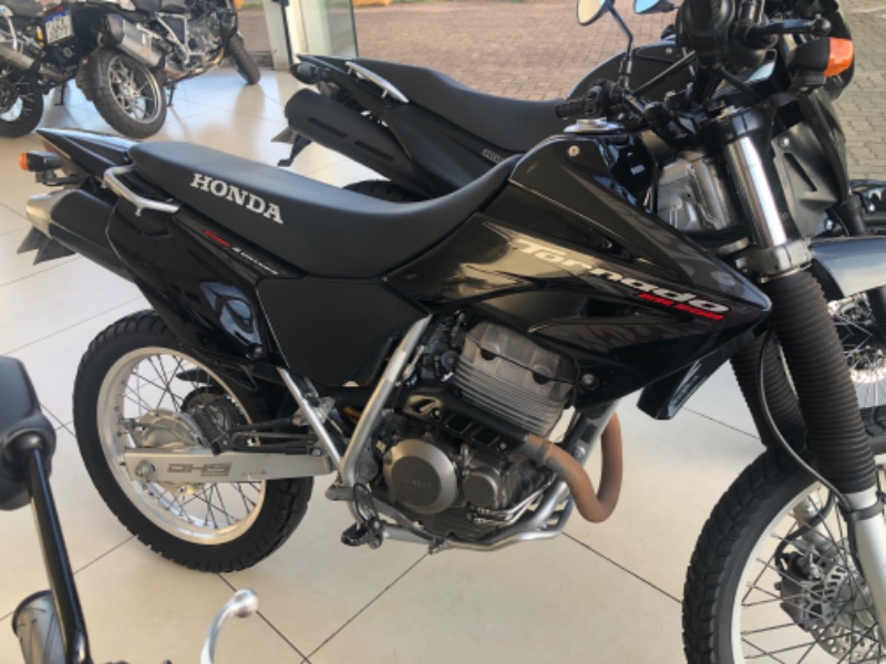 HONDA MOTOS XR 250 TORNADO 2008/2008 JASER MOTOS LAJEADO / Carros no Vale