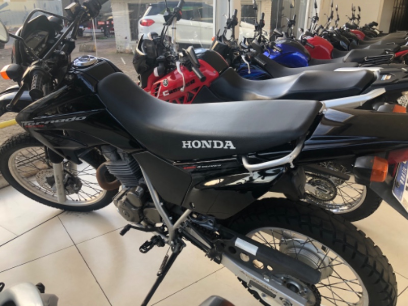 HONDA MOTOS XR 250 TORNADO 2008/2008 JASER MOTOS LAJEADO / Carros no Vale