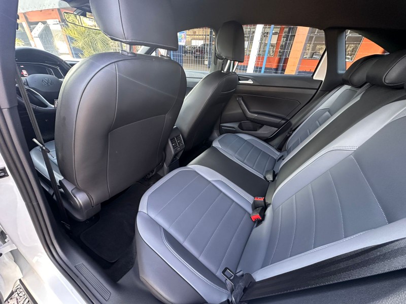 VOLKSWAGEN NIVUS HIGHLINE 1.0 200 TSI 2023/2023 MENEGHINI VEÍCULOS ARROIO DO MEIO / Carros no Vale