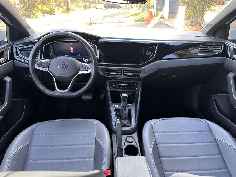 VOLKSWAGEN NIVUS HIGHLINE 1.0 200 TSI 2023/2023 MENEGHINI VEÍCULOS ARROIO DO MEIO / Carros no Vale