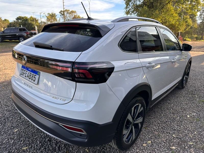 VOLKSWAGEN NIVUS HIGHLINE 1.0 200 TSI 2023/2023 MENEGHINI VEÍCULOS ARROIO DO MEIO / Carros no Vale