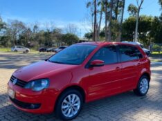 VOLKSWAGEN POLO 1.6 MSI TOTAL FLEX MANUAL 2014/2014 NEURI VEÍCULOS LAJEADO / Carros no Vale