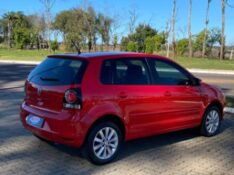 VOLKSWAGEN POLO 1.6 MSI TOTAL FLEX MANUAL 2014/2014 NEURI VEÍCULOS LAJEADO / Carros no Vale