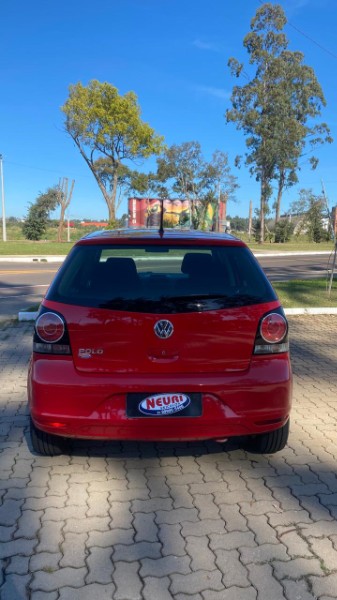 VOLKSWAGEN POLO 1.6 MSI TOTAL FLEX MANUAL 2014/2014 NEURI VEÍCULOS LAJEADO / Carros no Vale