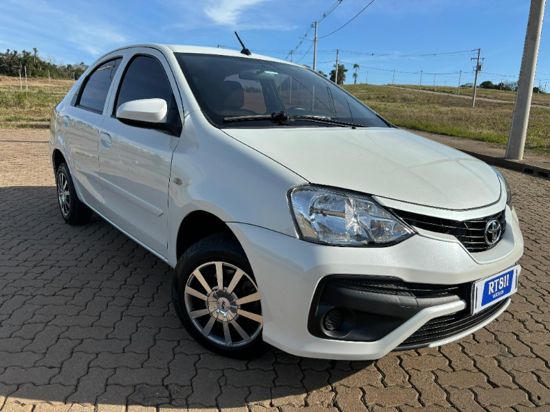 ETIOS 1.5 X SEDAN 16V