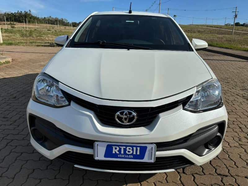 TOYOTA ETIOS 1.5 X SEDAN 16V - 2018
