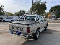 TOYOTA HILUX SR5 2.8 CABINE DUPLA 4X4 2001/2001 LS MULTIMARCAS VENÂNCIO AIRES / Carros no Vale