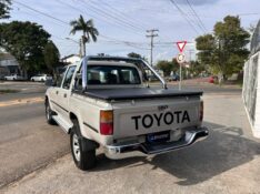 TOYOTA HILUX SR5 2.8 CABINE DUPLA 4X4 2001/2001 LS MULTIMARCAS VENÂNCIO AIRES / Carros no Vale