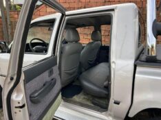 TOYOTA HILUX SR5 2.8 CABINE DUPLA 4X4 2001/2001 LS MULTIMARCAS VENÂNCIO AIRES / Carros no Vale