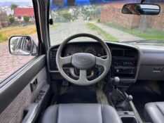 TOYOTA HILUX SR5 2.8 CABINE DUPLA 4X4 2001/2001 LS MULTIMARCAS VENÂNCIO AIRES / Carros no Vale