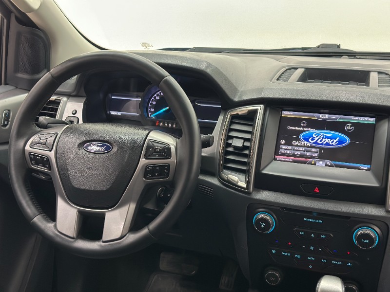 FORD RANGER 3.2 XLT CD 4X4 20V 2019 2017/2017 MAIS FÁCIL VEÍCULOS SANTA CRUZ DO SUL / Carros no Vale