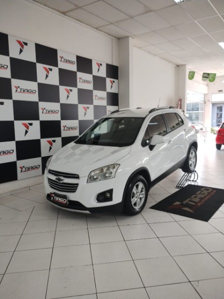 CHEVROLET TRACKER 1.8 LTZ 2016/2016 TIAGO AUTOMÓVEIS VENÂNCIO AIRES / Carros no Vale