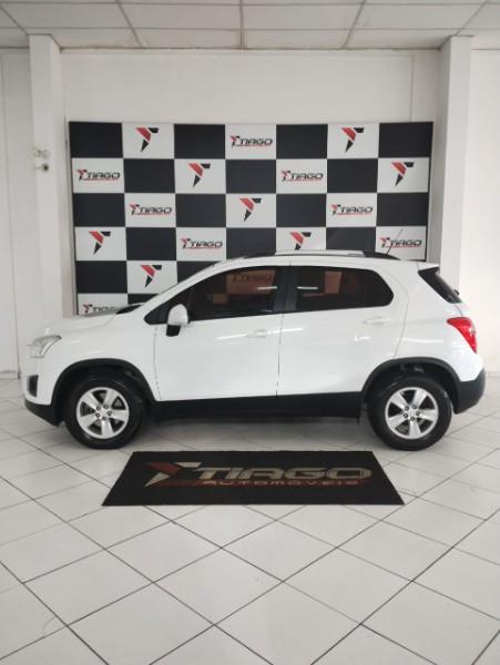 CHEVROLET TRACKER 1.8 LTZ 2016/2016 TIAGO AUTOMÓVEIS VENÂNCIO AIRES / Carros no Vale