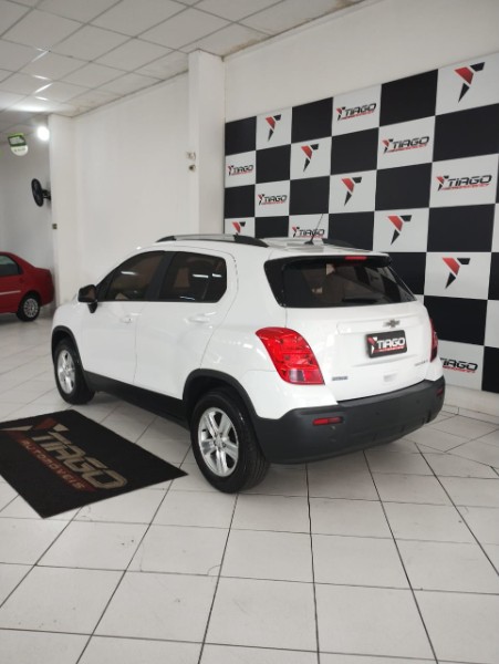 CHEVROLET TRACKER 1.8 LTZ 2016/2016 TIAGO AUTOMÓVEIS VENÂNCIO AIRES / Carros no Vale