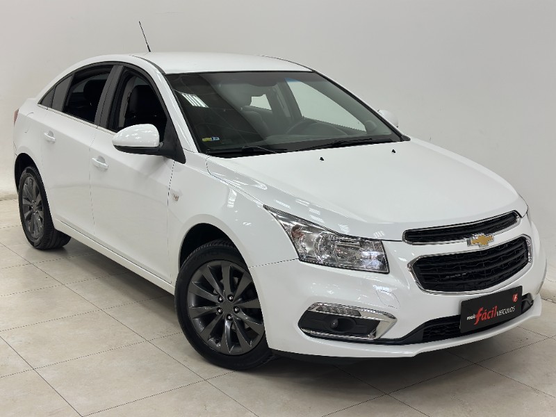 CHEVROLET CRUZE 1.8 LT 16V FLEX 4P AUTOMÁTICO 2015/2016 MAIS FÁCIL VEÍCULOS SANTA CRUZ DO SUL / Carros no Vale