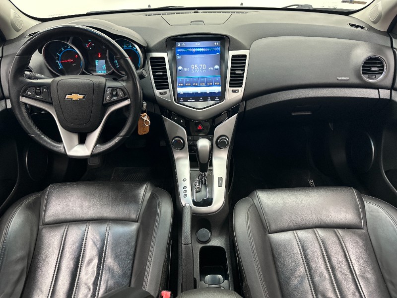 CHEVROLET CRUZE 1.8 LT 16V FLEX 4P AUTOMÁTICO 2015/2016 MAIS FÁCIL VEÍCULOS SANTA CRUZ DO SUL / Carros no Vale