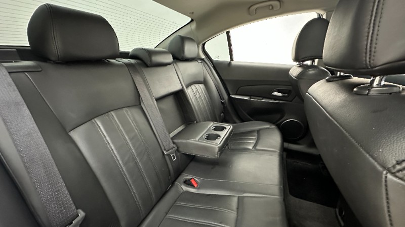 CHEVROLET CRUZE 1.8 LT 16V FLEX 4P AUTOMÁTICO 2015/2016 MAIS FÁCIL VEÍCULOS SANTA CRUZ DO SUL / Carros no Vale