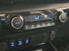 TOYOTA HILUX 2.8 D-4D TURBO DIESEL CD SRV 4X4 AUTOMÁTICO 2018/2019 MAIS FÁCIL VEÍCULOS SANTA CRUZ DO SUL / Carros no Vale