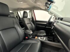 TOYOTA HILUX 2.8 D-4D TURBO DIESEL CD SRV 4X4 AUTOMÁTICO 2018/2019 MAIS FÁCIL VEÍCULOS SANTA CRUZ DO SUL / Carros no Vale