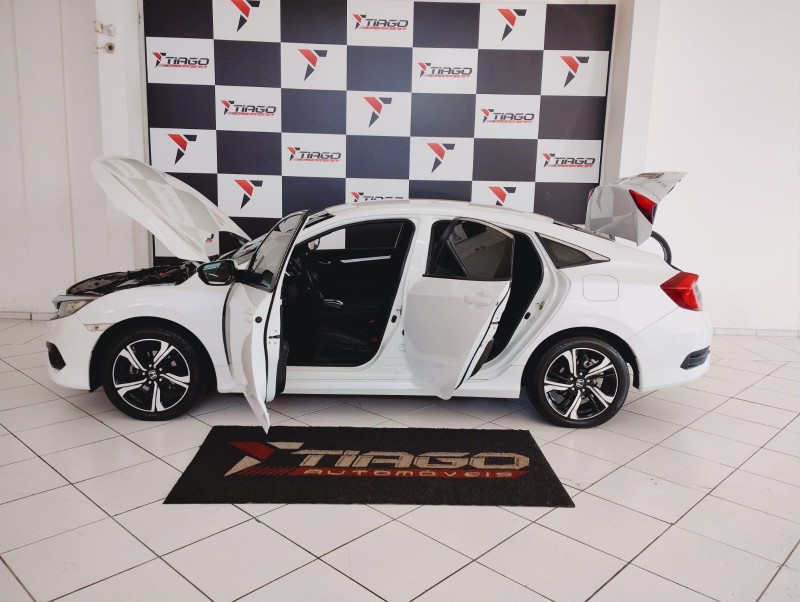 HONDA CIVIC 1.7 LX 16V GASOLINA 4P AUTOMÁTICO 2017/2017 TIAGO AUTOMÓVEIS VENÂNCIO AIRES / Carros no Vale