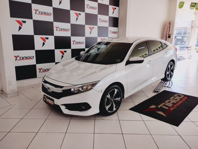 HONDA CIVIC 1.7 LX 16V GASOLINA 4P AUTOMÁTICO 2017/2017 TIAGO AUTOMÓVEIS VENÂNCIO AIRES / Carros no Vale