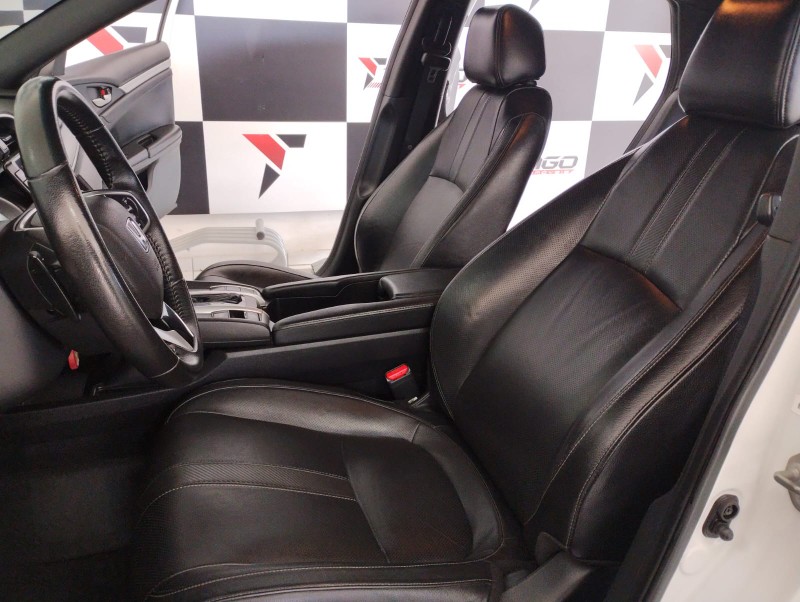 HONDA CIVIC 1.7 LX 16V GASOLINA 4P AUTOMÁTICO 2017/2017 TIAGO AUTOMÓVEIS VENÂNCIO AIRES / Carros no Vale
