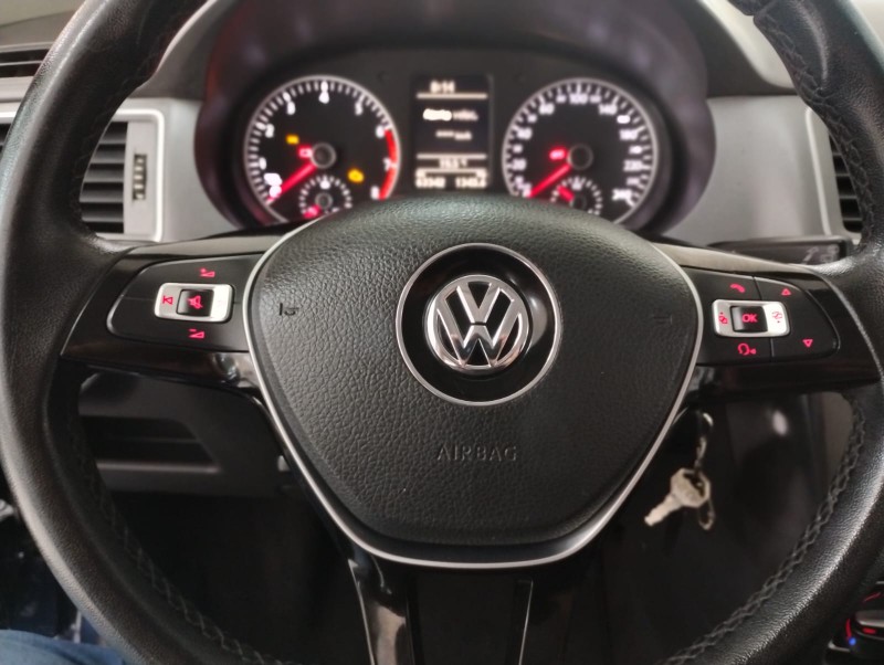 VOLKSWAGEN FOX 1.6 COMFORTLINE 8V 2018/2018 TIAGO AUTOMÓVEIS VENÂNCIO AIRES / Carros no Vale