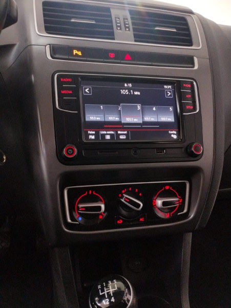 VOLKSWAGEN FOX 1.6 COMFORTLINE 8V 2018/2018 TIAGO AUTOMÓVEIS VENÂNCIO AIRES / Carros no Vale