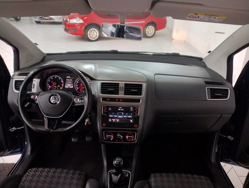 VOLKSWAGEN FOX 1.6 COMFORTLINE 8V 2018/2018 TIAGO AUTOMÓVEIS VENÂNCIO AIRES / Carros no Vale