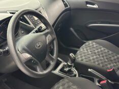 HYUNDAI HB20 COMFORT 1.6 FLEX 16V 2015/2016 MAIS FÁCIL VEÍCULOS SANTA CRUZ DO SUL / Carros no Vale
