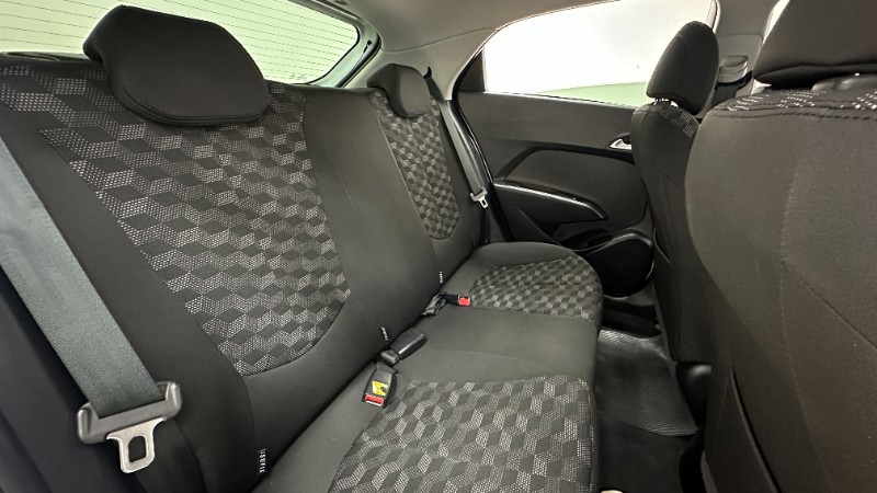 HYUNDAI HB20 COMFORT 1.6 FLEX 16V 2015/2016 MAIS FÁCIL VEÍCULOS SANTA CRUZ DO SUL / Carros no Vale