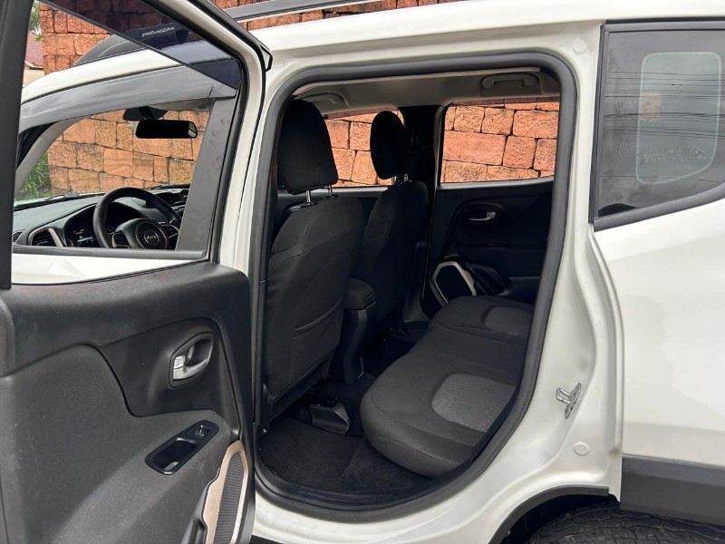 JEEP RENEGADE SPORT 1.8 4X2 16V MEC. 2016/2016 LS MULTIMARCAS VENÂNCIO AIRES / Carros no Vale