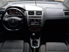 VOLKSWAGEN FOX COMFORTLINE 1.6 FLEX 8V 5P 2018/2018 STOPCAR MULTIMARCAS ESTRELA / Carros no Vale