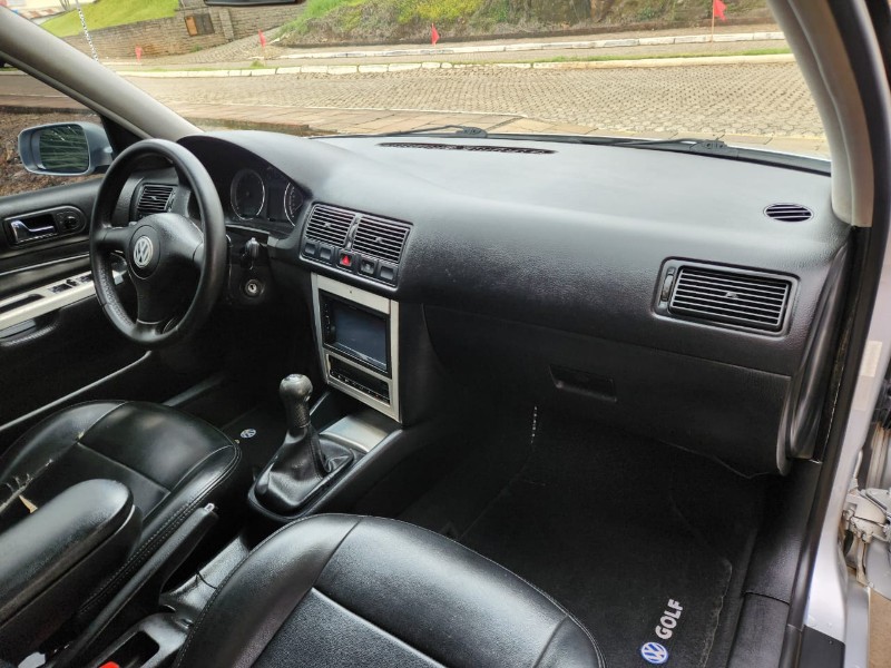 VOLKSWAGEN GOLF FLASH 1.6 8V 2006/2006 TS VEÍCULOS ANTA GORDA / Carros no Vale