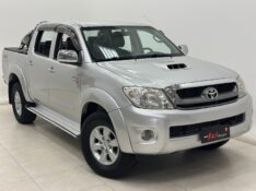 TOYOTA HILUX 3.0 SRV 4X4 CD 16V TURBO INTERCOOLER 2011/2011 MAIS FÁCIL VEÍCULOS SANTA CRUZ DO SUL / Carros no Vale