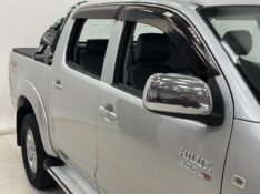 TOYOTA HILUX 3.0 SRV 4X4 CD 16V TURBO INTERCOOLER 2011/2011 MAIS FÁCIL VEÍCULOS SANTA CRUZ DO SUL / Carros no Vale