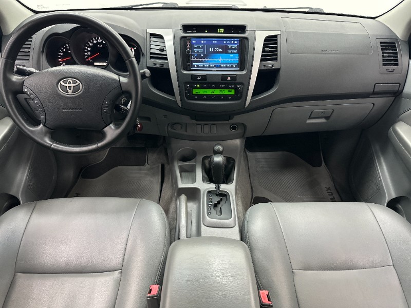TOYOTA HILUX 3.0 SRV 4X4 CD 16V TURBO INTERCOOLER 2011/2011 MAIS FÁCIL VEÍCULOS SANTA CRUZ DO SUL / Carros no Vale