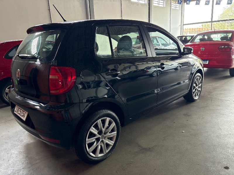VOLKSWAGEN FOX 1.0 ITREND 8V 2013/2014 RICARDINHO AUTOMÓVEIS MONTENEGRO / Carros no Vale