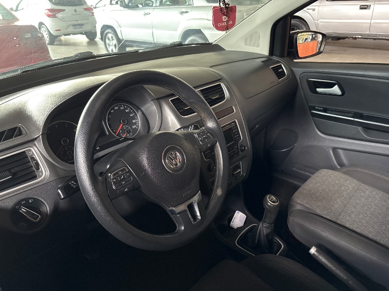 VOLKSWAGEN FOX 1.0 ITREND 8V 2013/2014 RICARDINHO AUTOMÓVEIS MONTENEGRO / Carros no Vale